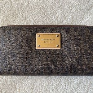 Michael Kors wallet